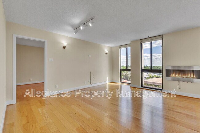 Photo - 6800 Fleetwood Rd