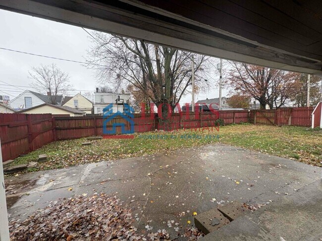 Photo - Three Bedroom House | Updated & Move In Ready!