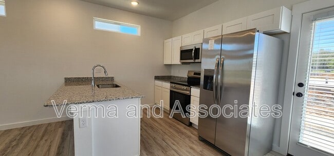 Photo - 1091 Kentucky Ave