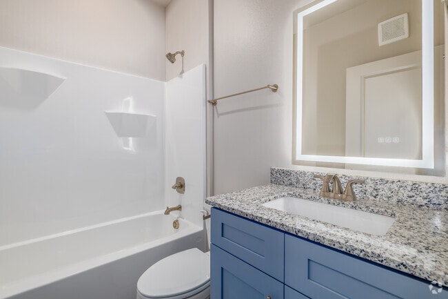 1BR, 1 BA - 420SF - Bathroom