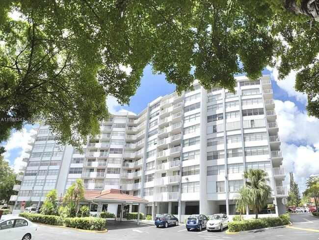 Photo - 1300 NE Miami Gardens Dr Unit 804E