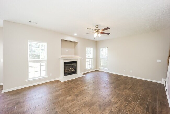 Photo - 44 Palladio Way