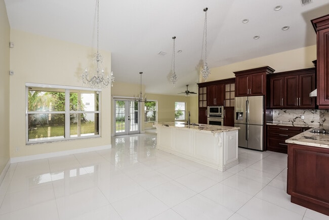 Photo - 12252 Bronson Way