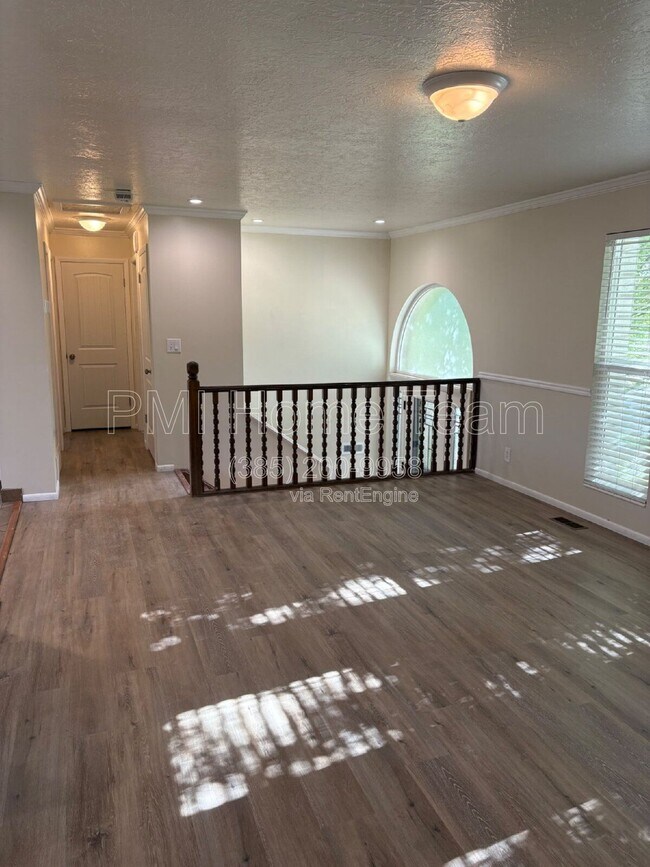 Photo - 6068 2850 W St