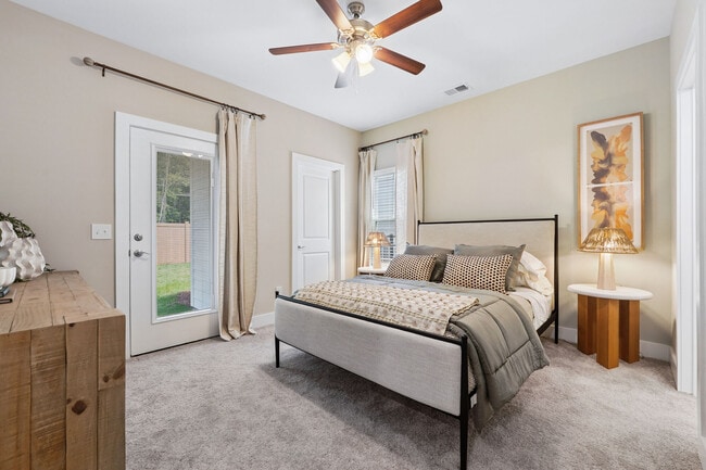 River Ford apartments — community photo