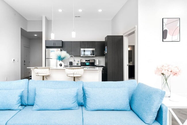 Photo - 965 E 64th St Unidad ID1228583P