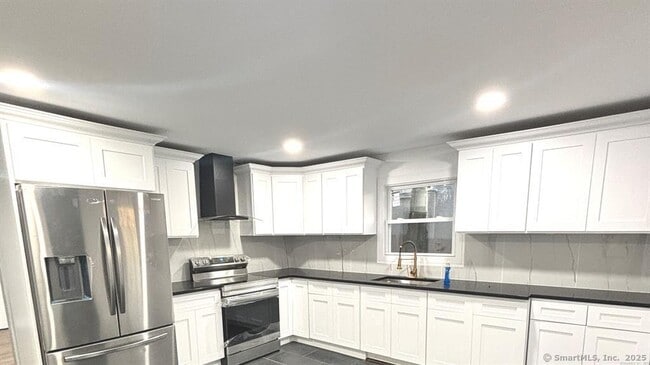 Photo - 25 N Spring St Unit 1