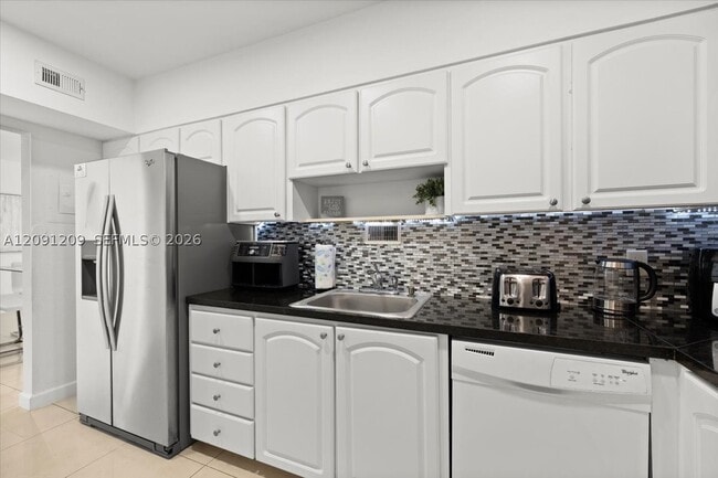 4001 S Ocean Dr Unit 10R