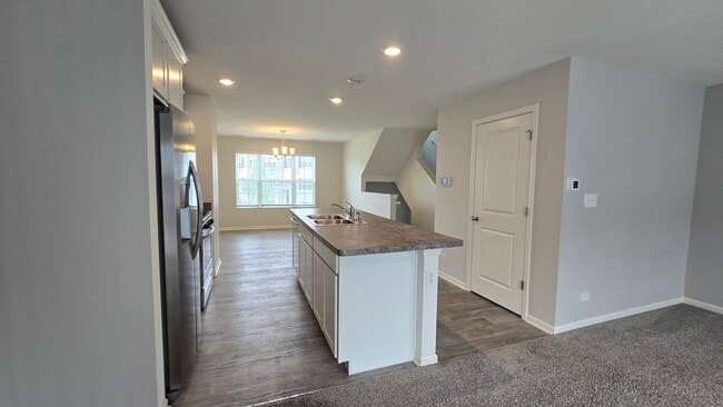 Photo - 2484 Alison Ave