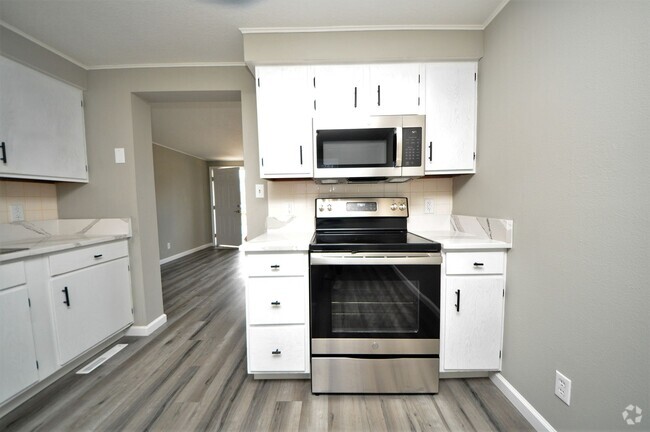Building Photo - WAR: 204/206 S Morgan Street Duplex Unit 206 S Morgan Rental
