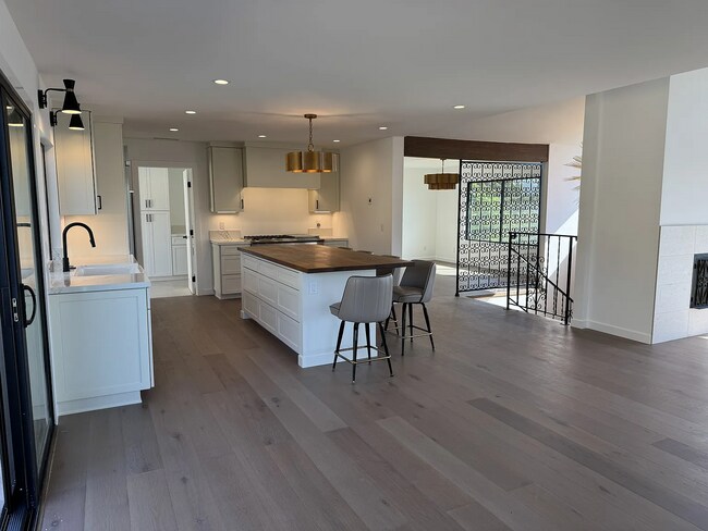 Photo - 2940 Sunset Hills