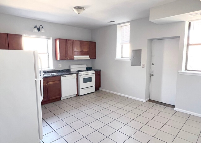 Photo - 6143 S Woodlawn Ave
