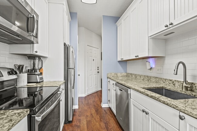 Photo - 2234 Chatelain Way Unit 1