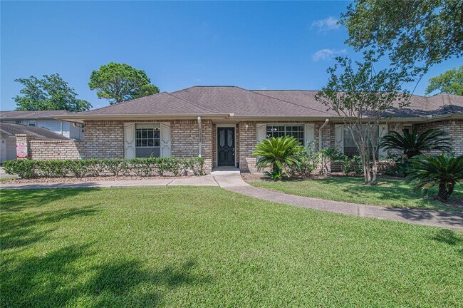 Photo - 17122 Blackhawk Blvd