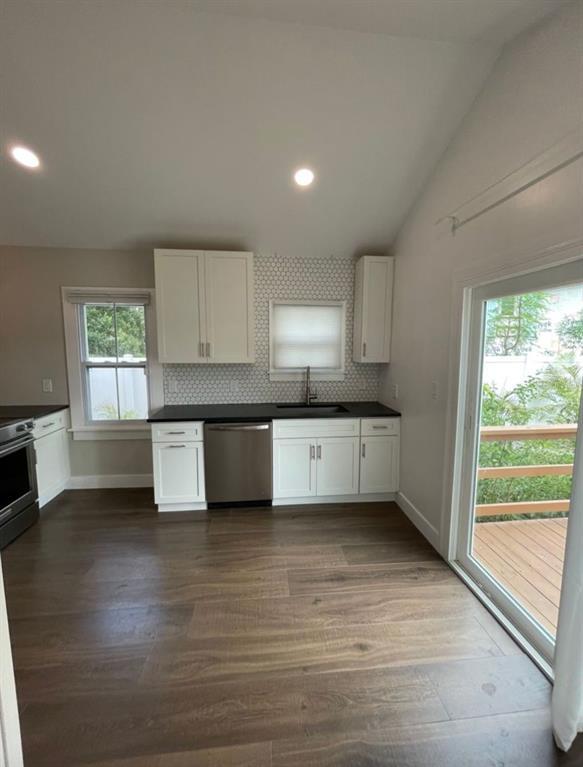 Photo - 2440 Quincy St S