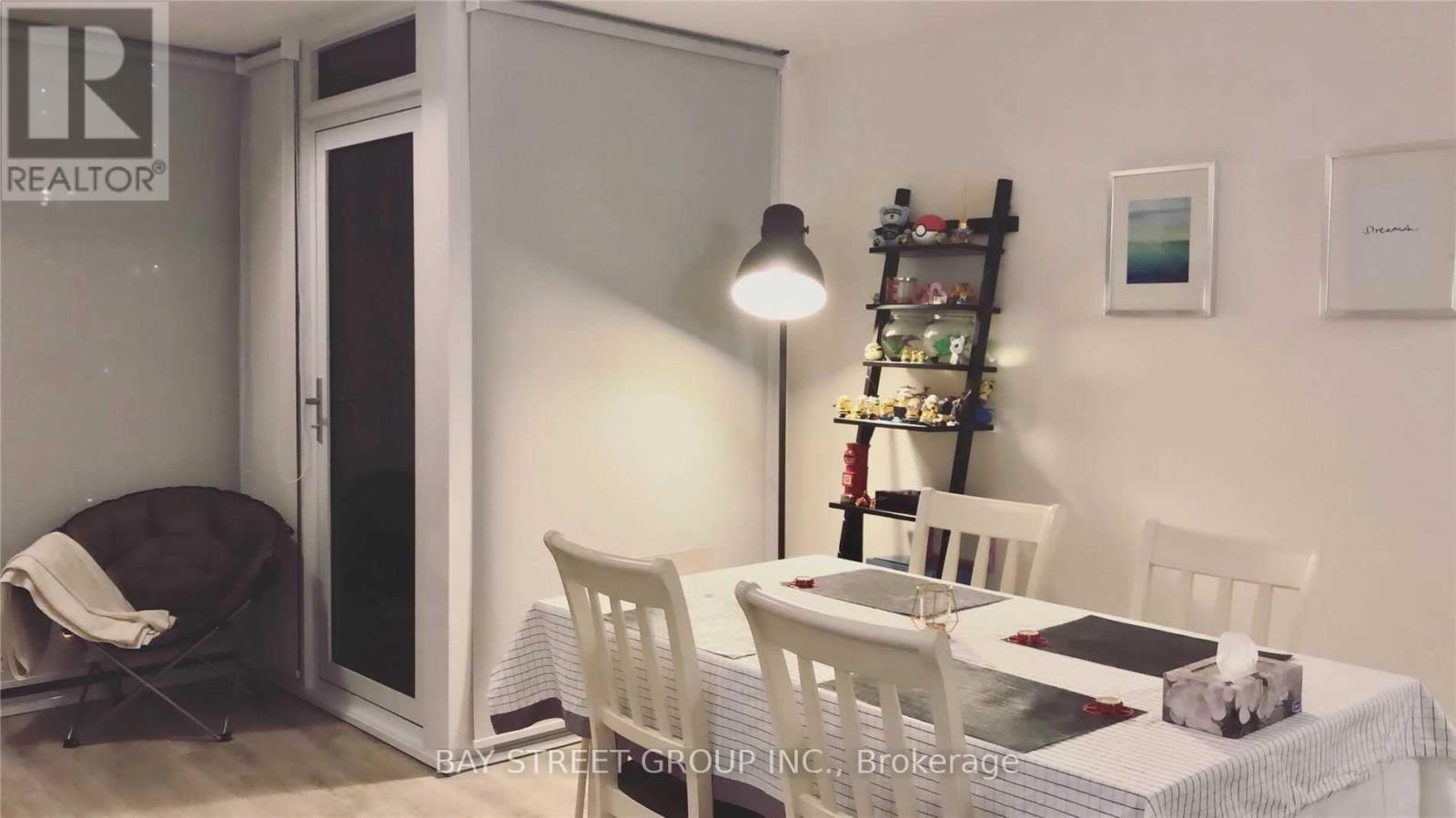 Photo - 17 Dundonald St Unité 703