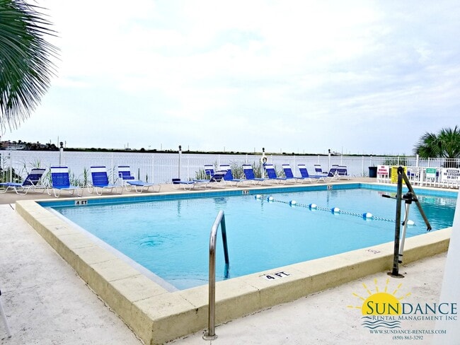 Photo - Renovated 1 Bedroom Waterfront Unit in Fort Walton Beach!