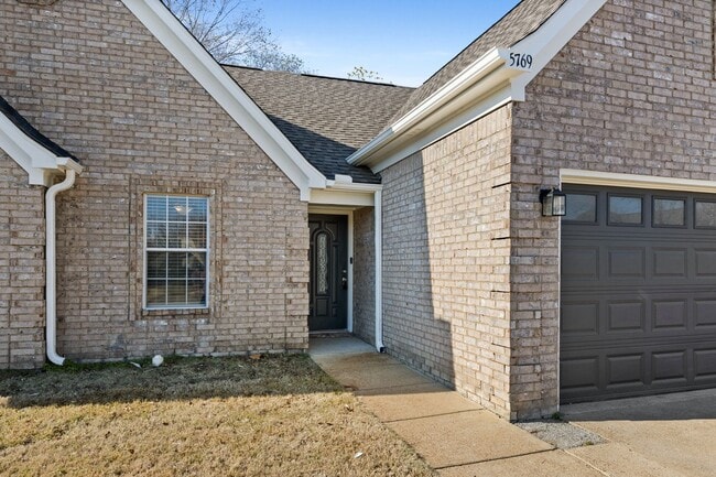 Photo - Updated 4bd 2 bath in Southaven