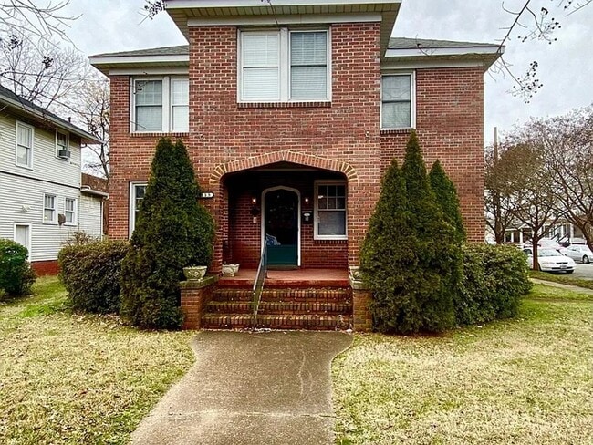 Building Photo - HUNTINGTON 5115B Unit 1 Rental