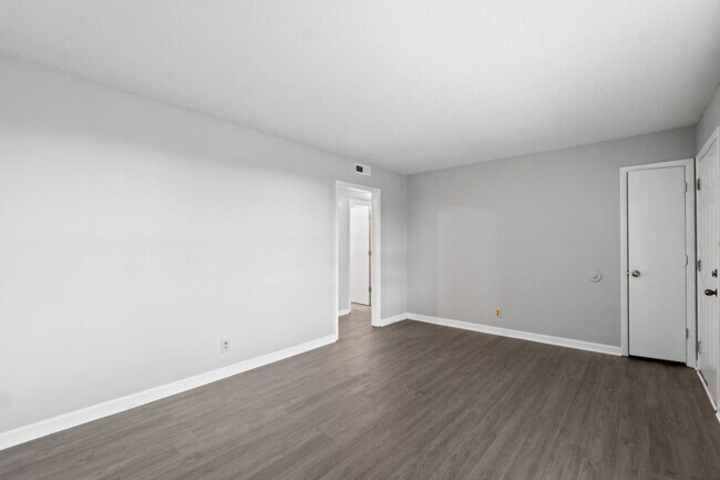 Photo - 144 Darlene Dr Unit C