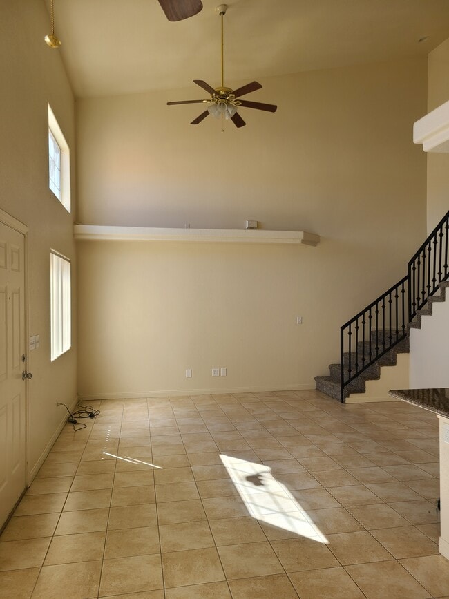Photo - 1970 Teepee Rd Unidad #4