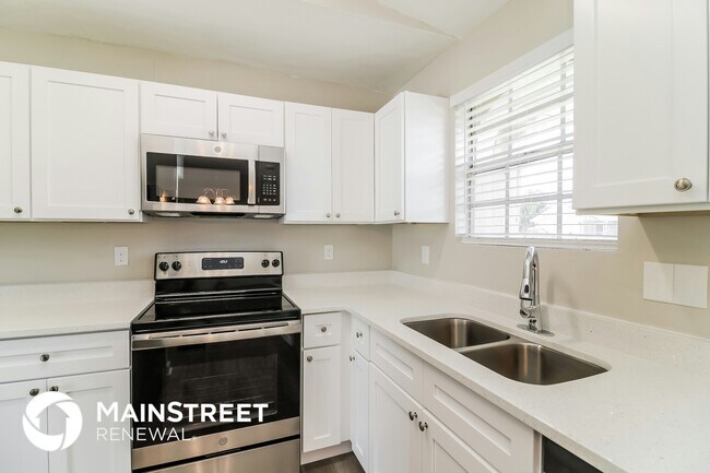 Photo - 3703 14th St W