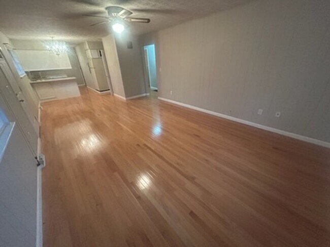 Photo - Three Bedroom Home in Corbin, KY