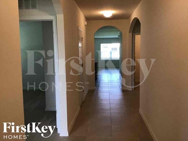 Photo - 2018 SW 19th Pl