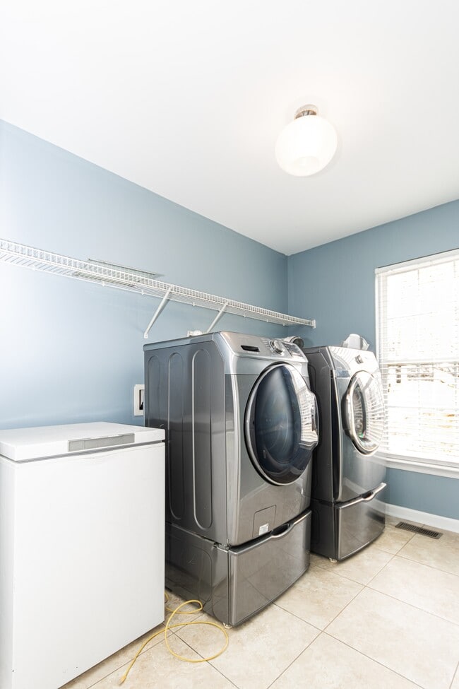 Photo - 6 Mintwood Dr