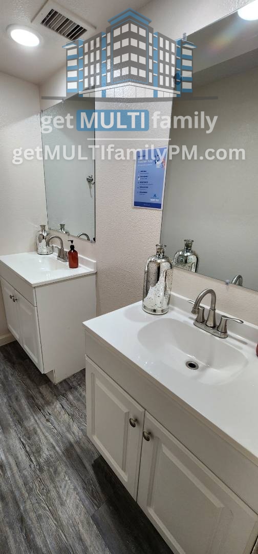 Photo - 515 W Pebble Beach Dr Unit # 513