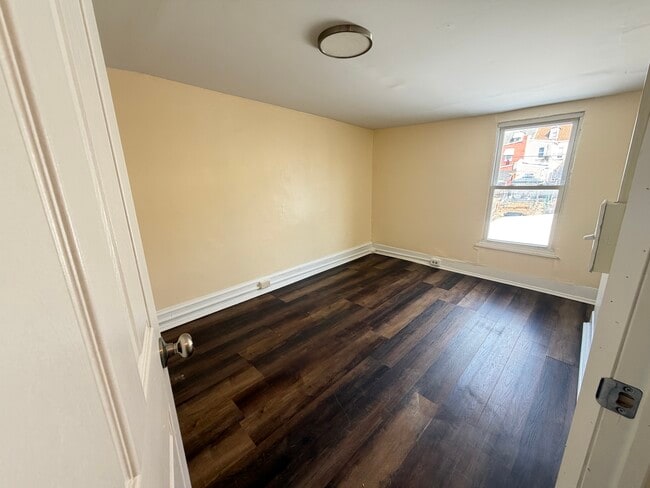 Photo - 627 Locust St