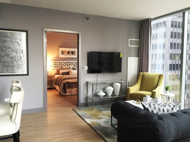 Photo - 201 N State St Unit 2810