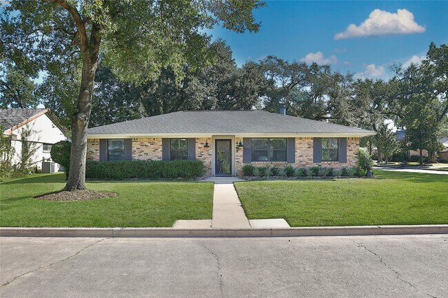 Photo - 4402 Fallbrook Dr