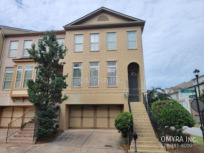 Building Photo - Luxurious 3 Bedroom Townhouse in Atlanta!
