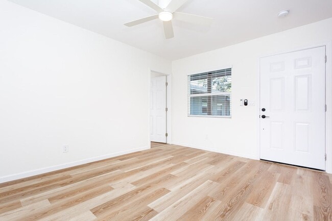 7617 Normal Ave Unit 7617