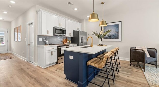 Photo - 661 Buxton Drive