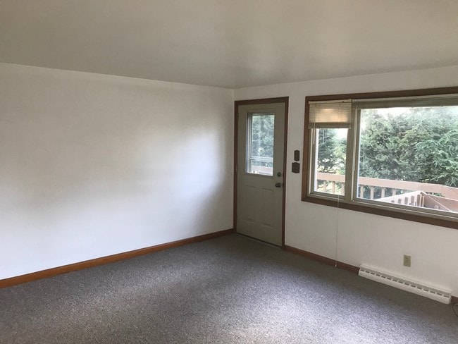 Photo - 1736 Lakeside Ave NW Apartment Unit 3