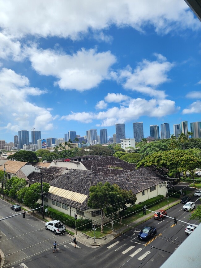 Photo - 824 Kinau St Unit Ward Kinau