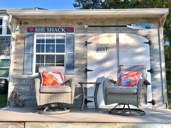 Photo - 171 Edgewater Dr W