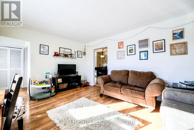 Photo - 151 Nugent Dr