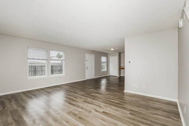 Photo - 2371 Summerwood Ln