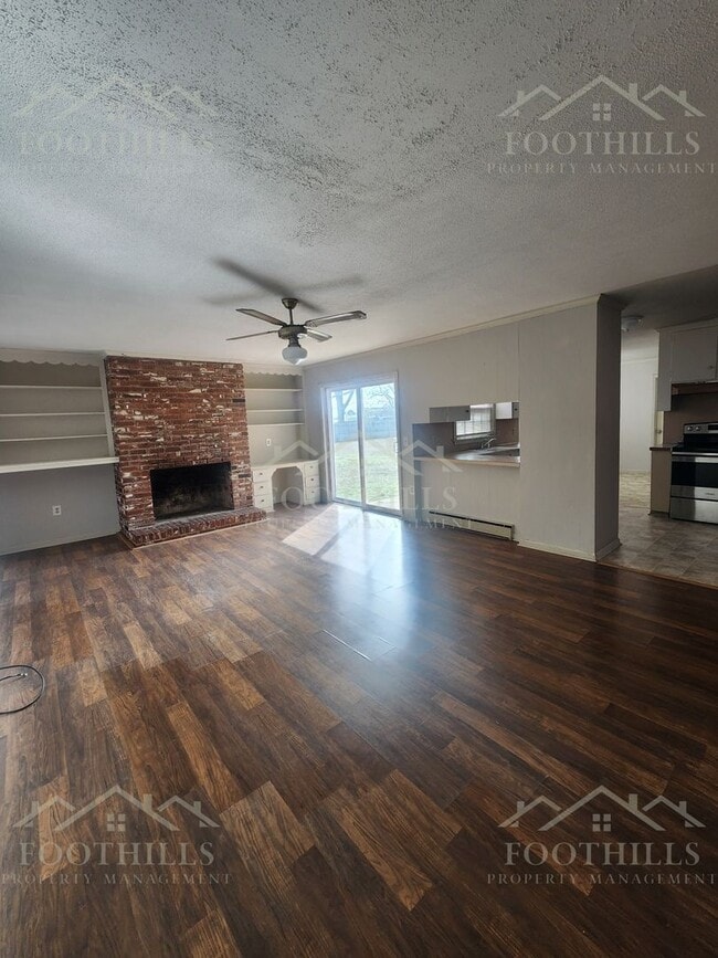 Photo - 109 Brewton Ct