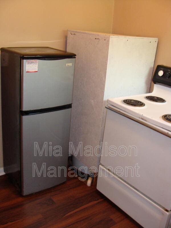 Photo - 248 Ferrill St