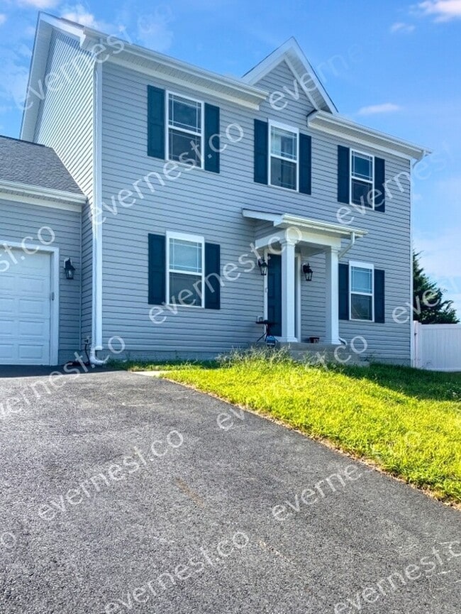 Photo - 102 Ridgeway St House