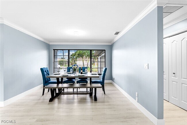 Photo - 2328 SE 27th St