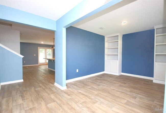 Photo - 10589 Queens Gate Cir