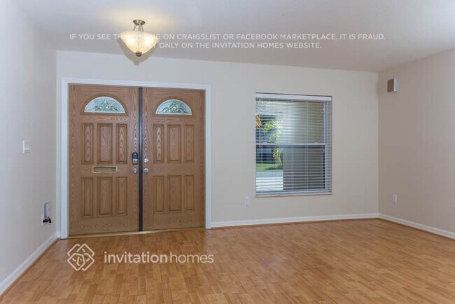 Photo - 833 SE Lansdowne Ave