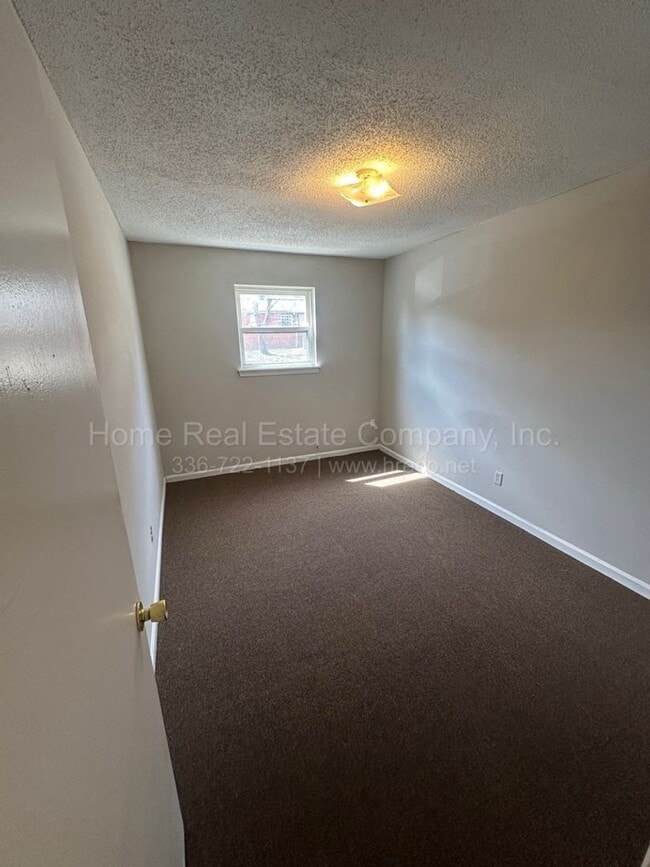 Photo - 151 Westdale Ave NW Unit A