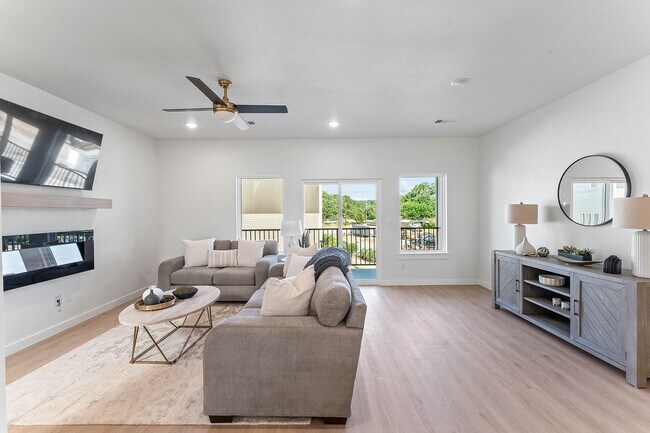 Photo - 1440 Hendon St