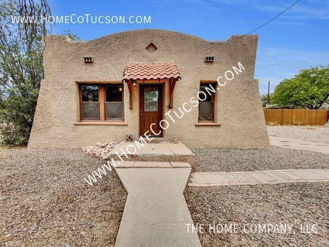 Building Photo - 1401 N Camilla Blvd